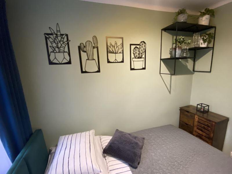 Apartament ,, Sen I Kawa" - Komfortowy Nocleg W Sercu Aglomeracji 比托姆 外观 照片